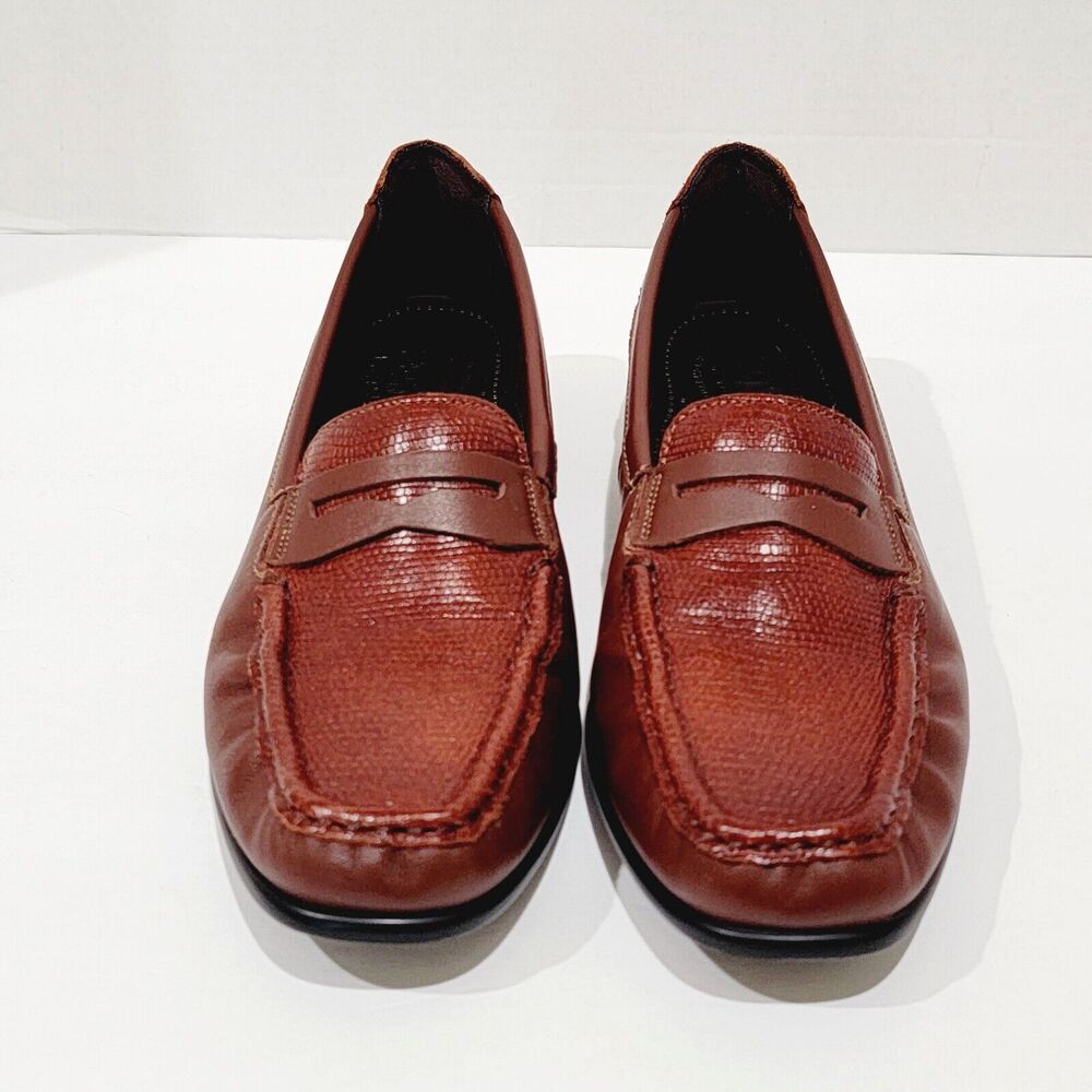 SAS Penny J Slip On Loafers Women's Sz 8.5 Brown Siena Leather Tripad Mocs Shoes